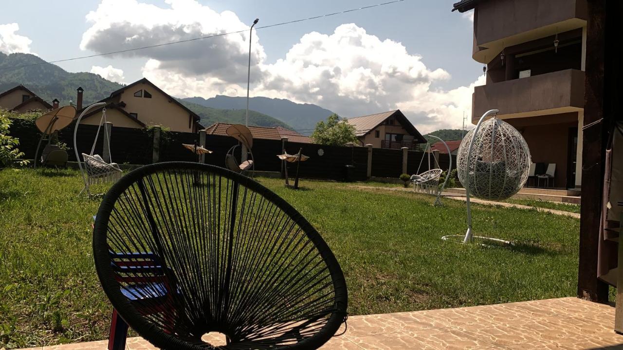 Vila Mik Guesthouse Săcele Eksteriør bilde
