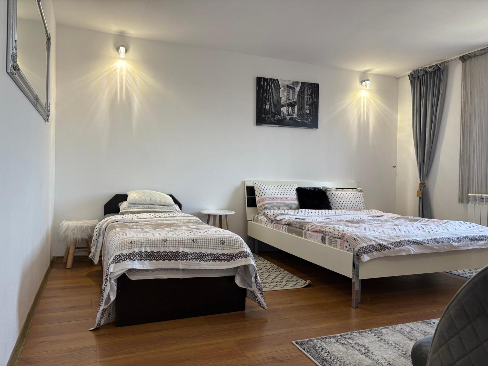 Vila Mik Guesthouse Săcele Eksteriør bilde