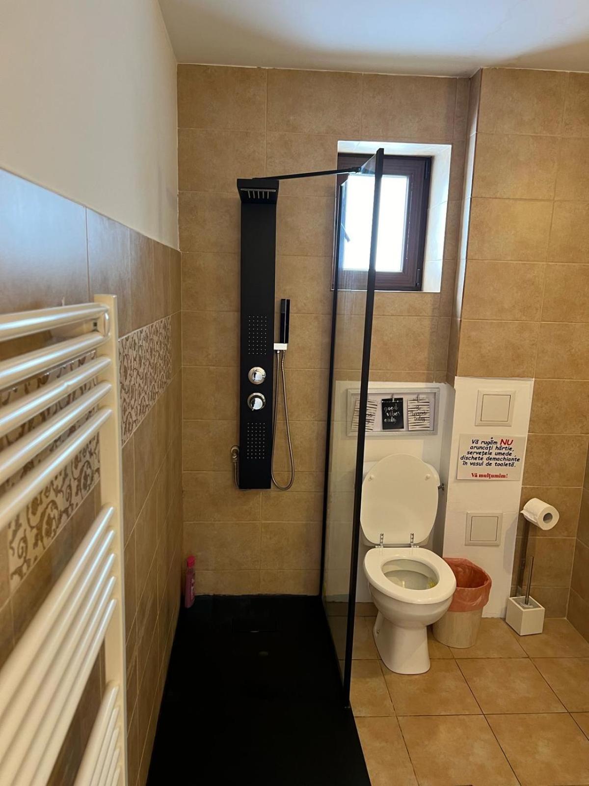 Vila Mik Guesthouse Săcele Eksteriør bilde